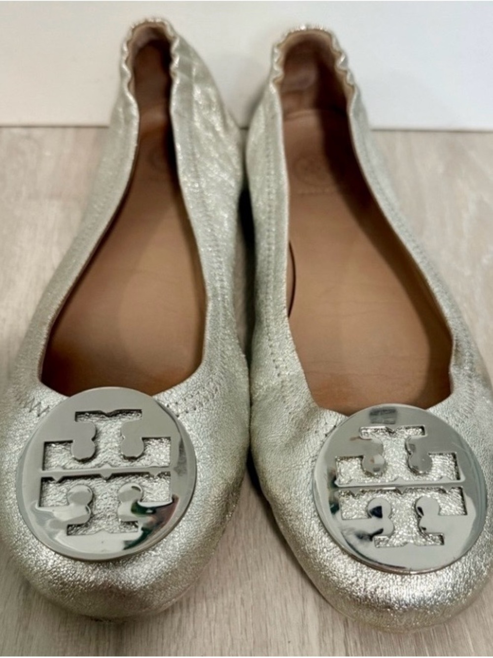 Tory Burch crackled Metallic Silver Ballerina flats  - size 9.5